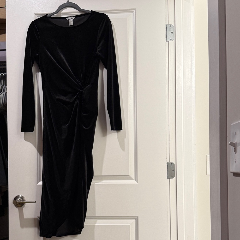 Elegant Suede Black Long Sleeve Dress